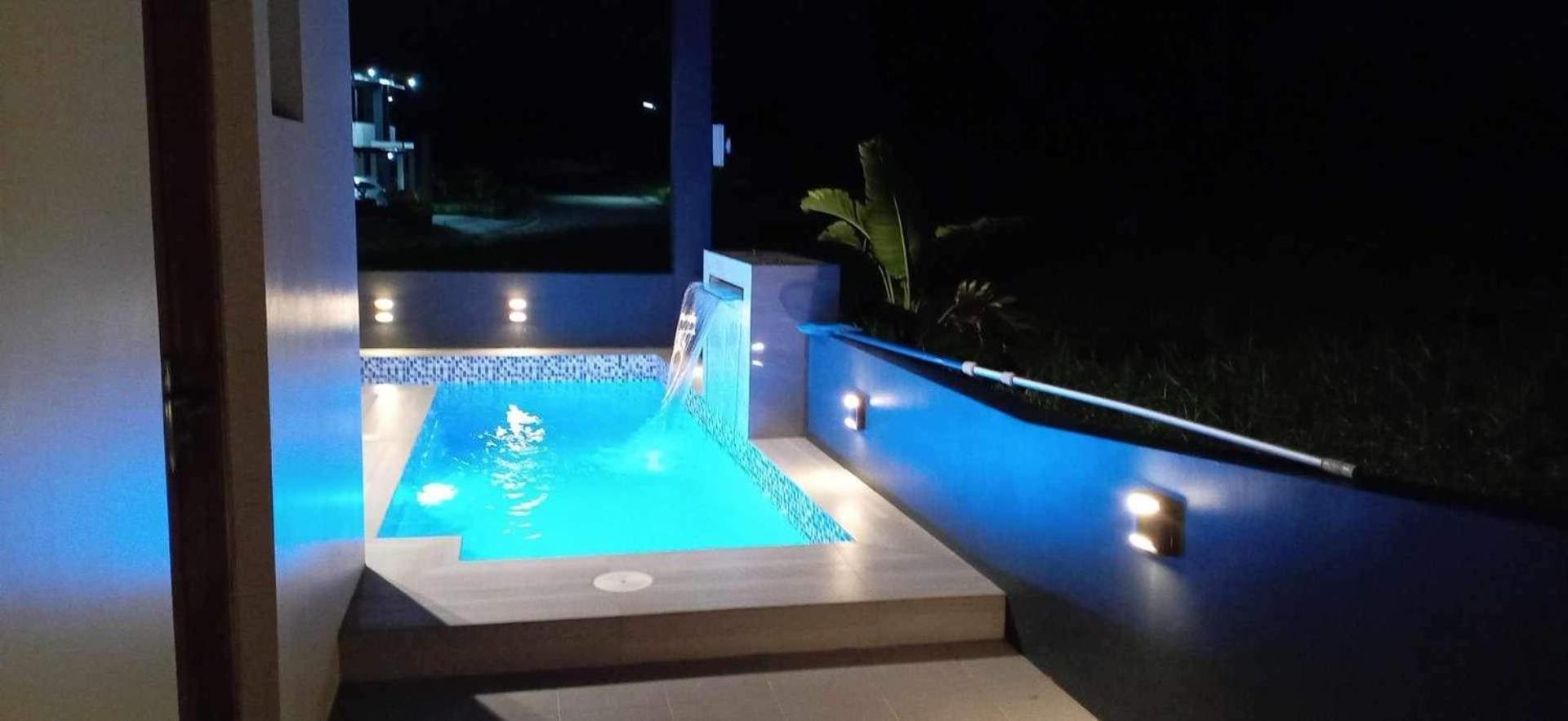 Overlooking Staycation At Sandari Batulao Tagaytay City Exterior photo