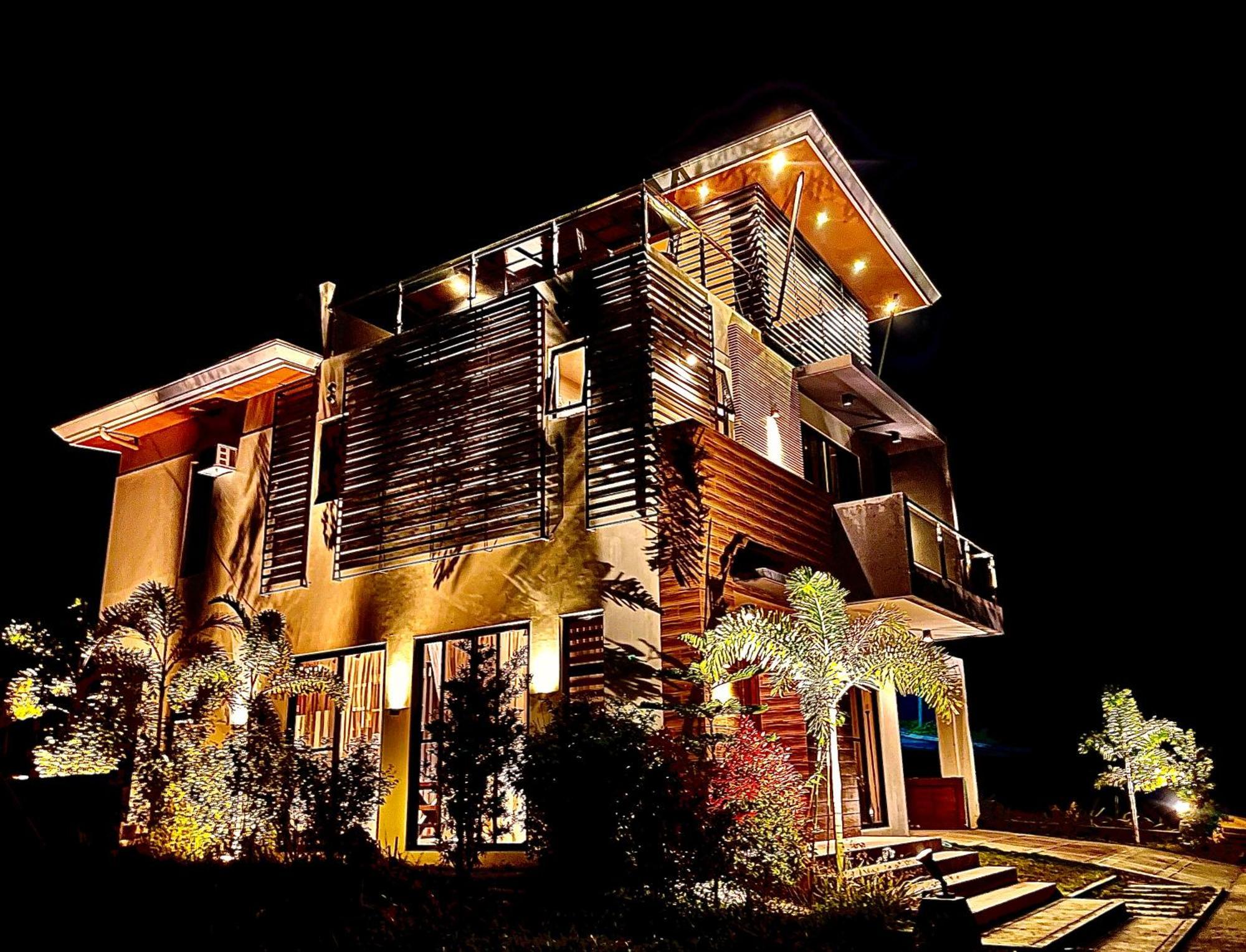 Overlooking Staycation At Sandari Batulao Tagaytay City Exterior photo